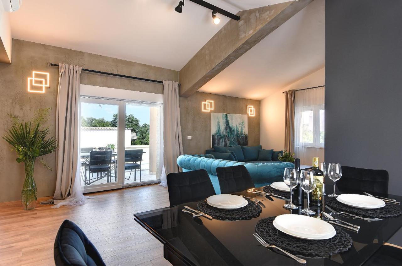 Vila Una With Private Pool Near Rovinj - Open 2022 ロヴィンスコ・セロ エクステリア 写真