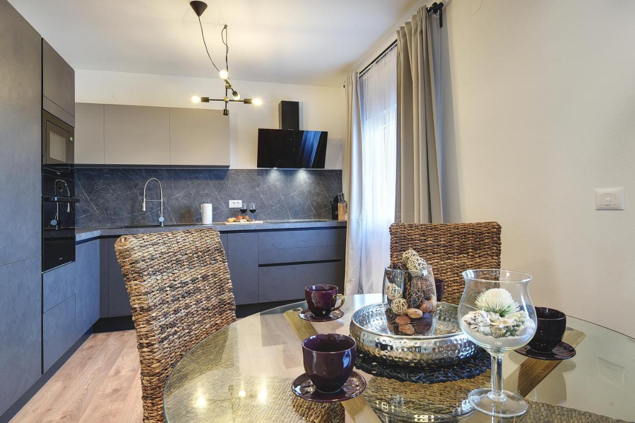 Vila Una With Private Pool Near Rovinj - Open 2022 ロヴィンスコ・セロ エクステリア 写真